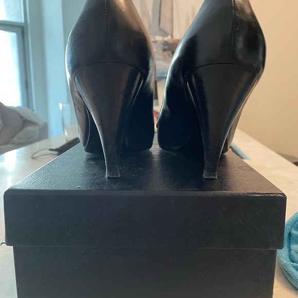 Prada heels - Picture 5 of 6